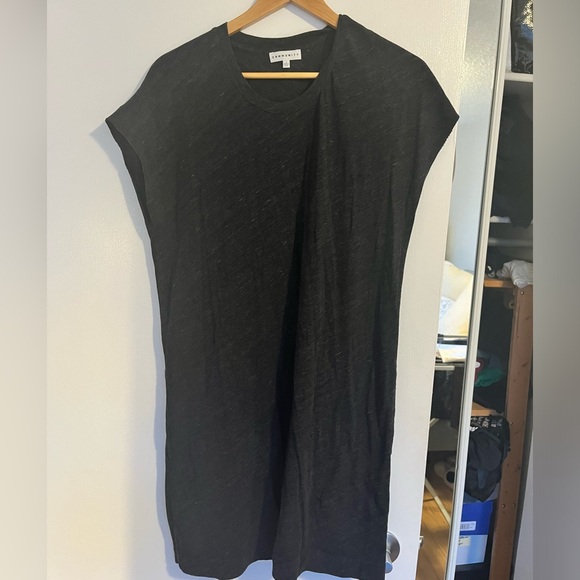 ARITZIA charcoal tshirt dress | Sz S - Picture 1 of 4